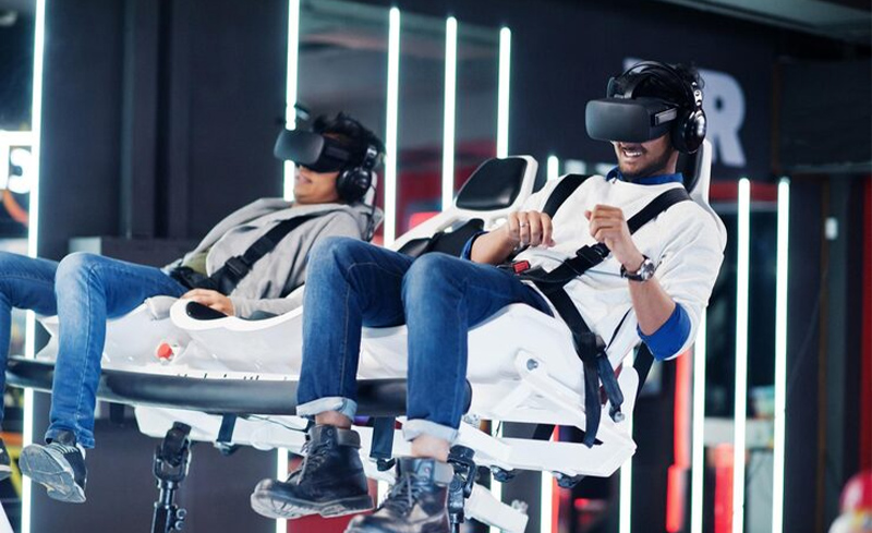 Smart VR headset charging cabinet for centralized equipment management in VR esports arenas